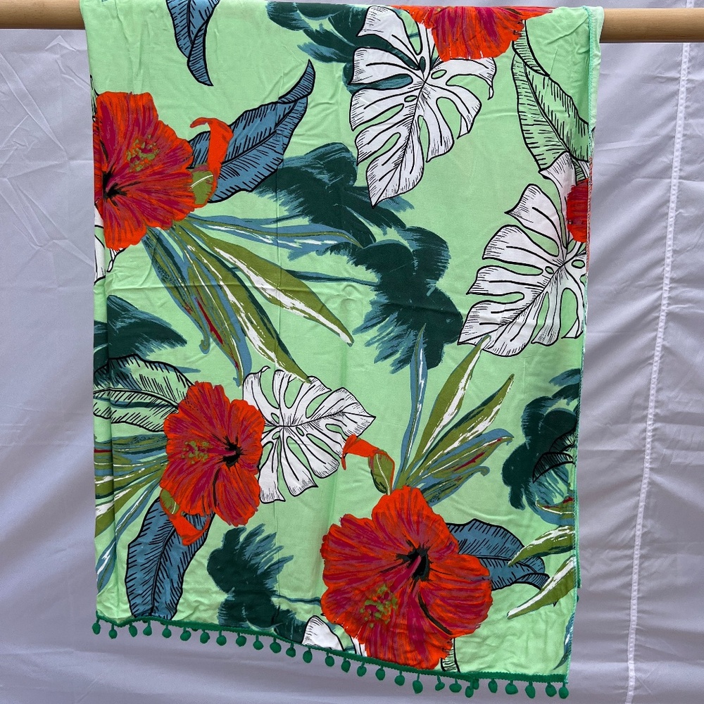 Sarong/Coverup/Canga - Hibiscus Green w/Green Poms